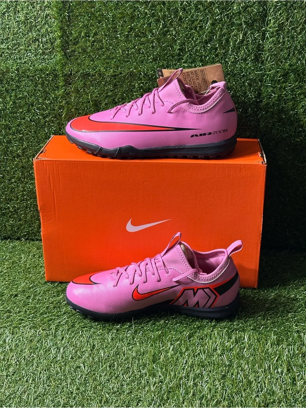 NIKE JR ZOOM VAPOR 16 ACADEMY TF SOCCER TURF , SIZES 5Y AND 6Y BIG KIDS B